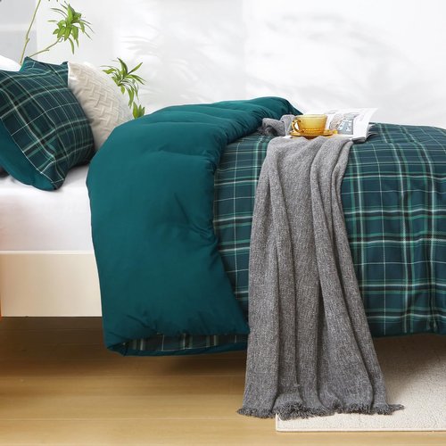 MUXHOMO Duvet Cover Queen Size, 3 Pieces Plaid Duvet Cover Set, Reversible Dark Green Bedding Set with Dual-Zipper & 8 Corner Ties (90"x90", 2 Pillowcases)