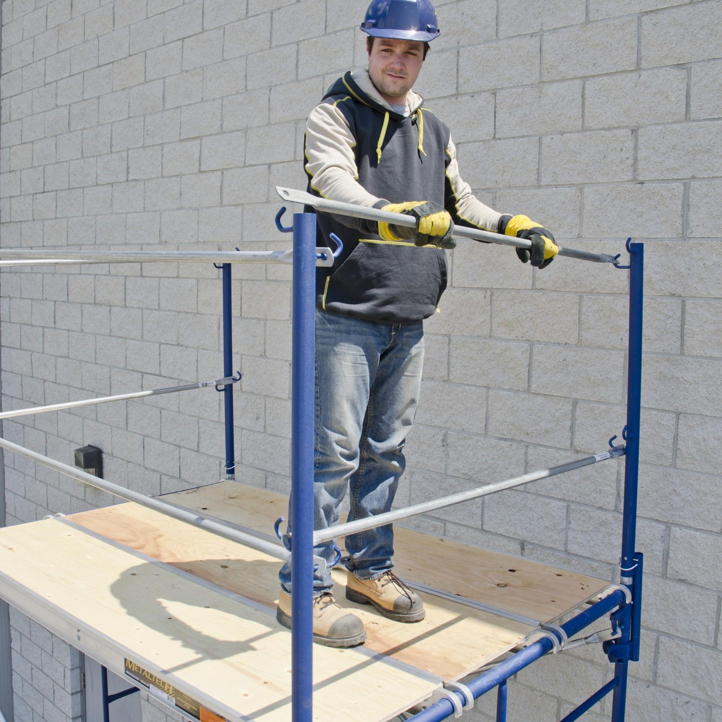 Metaltech 5ft.W x 7ft.D Scaffold Guardrail System - Model Number M-MG507K