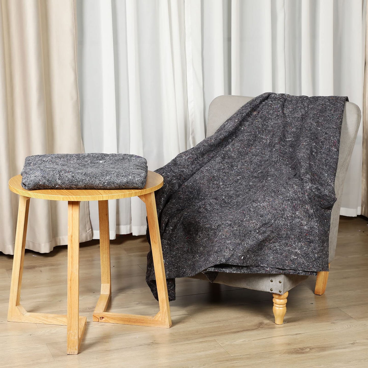 32 Pieces Textile Moving Blankets Bulk 54 x 72 Inch Furniture Blanket High Tensile Strength Pads Shipping Packing Blanket for Moving Furniture Floors Moves and Storage Equipment(Grey)