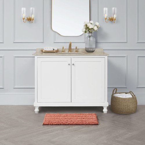 Laura Ashley – Astor Chenille Bath Mat | 100% Polyester | Premium Bathroom Décor | Machine Washable | TPR Backing | Measures 17” x 24” | Coral