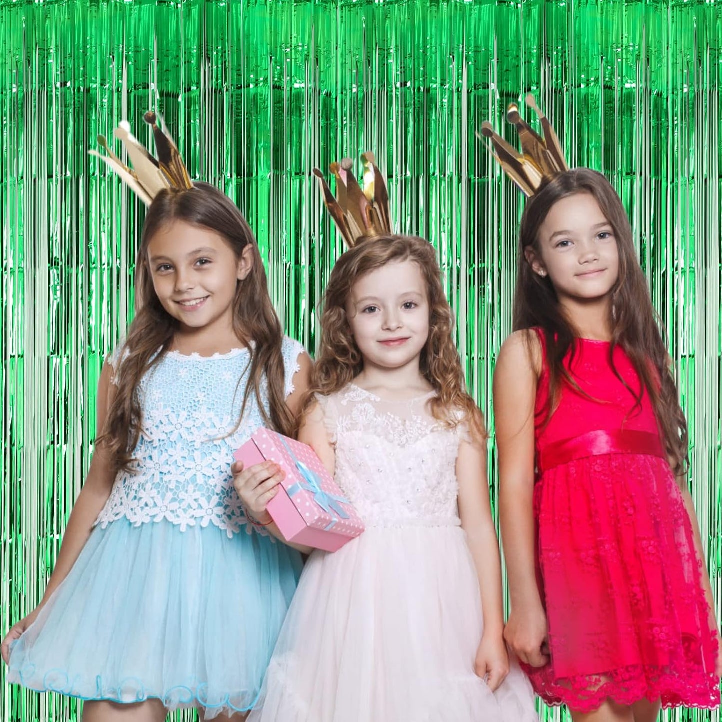 Voircoloria Green Foil Fringe Backdrop Curtains - 3 Pack Tinsel Streamers for Parties | 3.3x8.2 Feet