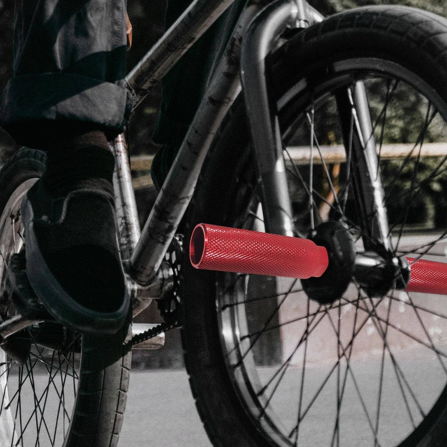 Shwsed Bike Pegs, Aluminum Anti-Skid BMX Bicycle Foot Pegs for Mountain Bike Cycling, Stunt Pegs Fit 3/8 inch Axles (Red)
