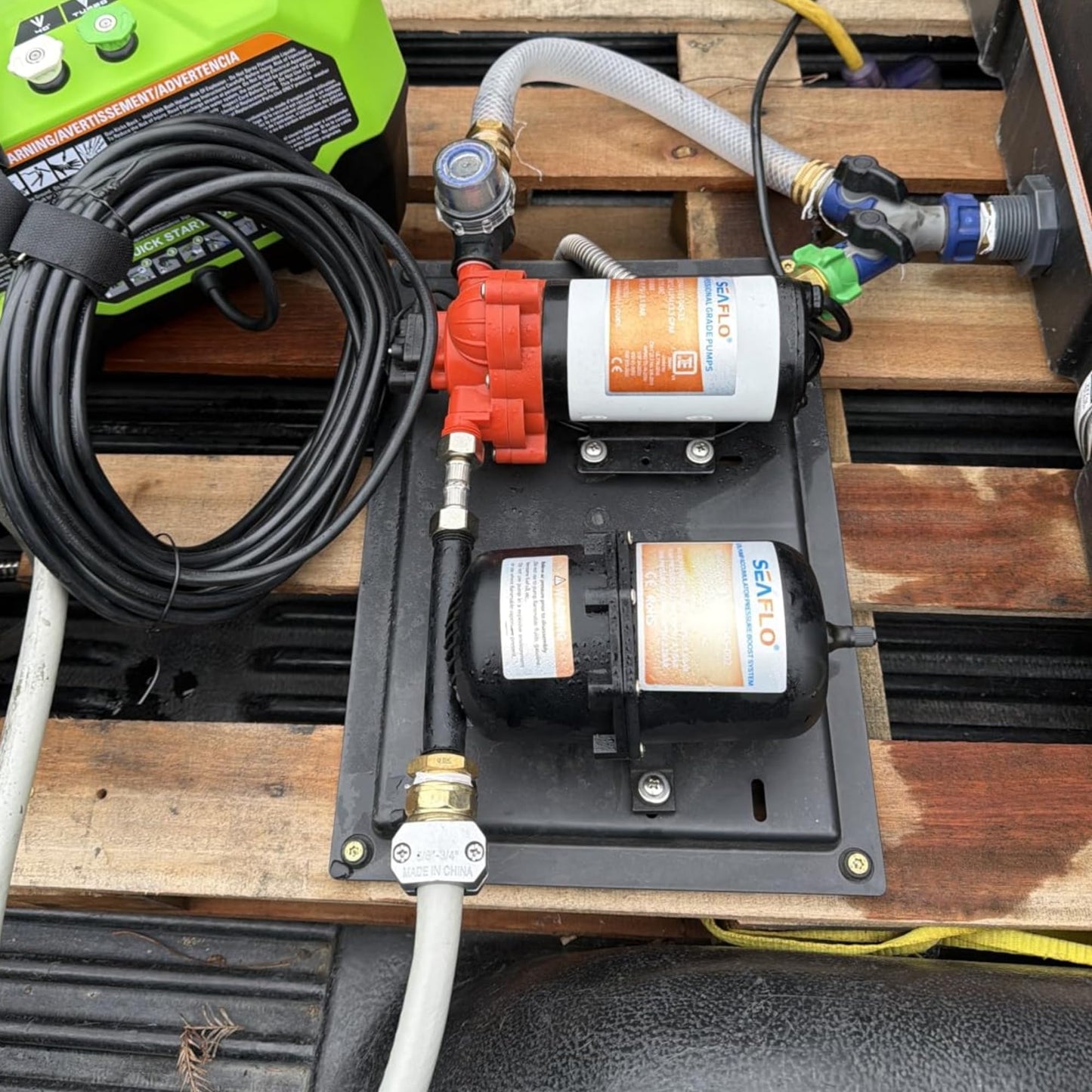 SEAFLO 33-Series Water Pump and Accumulator Tank System - 12V DC, 3.0 GPM, 45 PSI, 0.2 Gallon Tank - Reduces Cycling For Marine, Boat, RV, Off-Grid Applications- 4-Year Warranty! CE & RoHS Certified