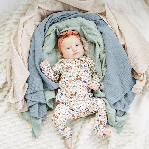 Konssy Muslin Swaddle Blankets - Soft & Breathable 3-Pack for Newborns | Large 47 x 47 Inches