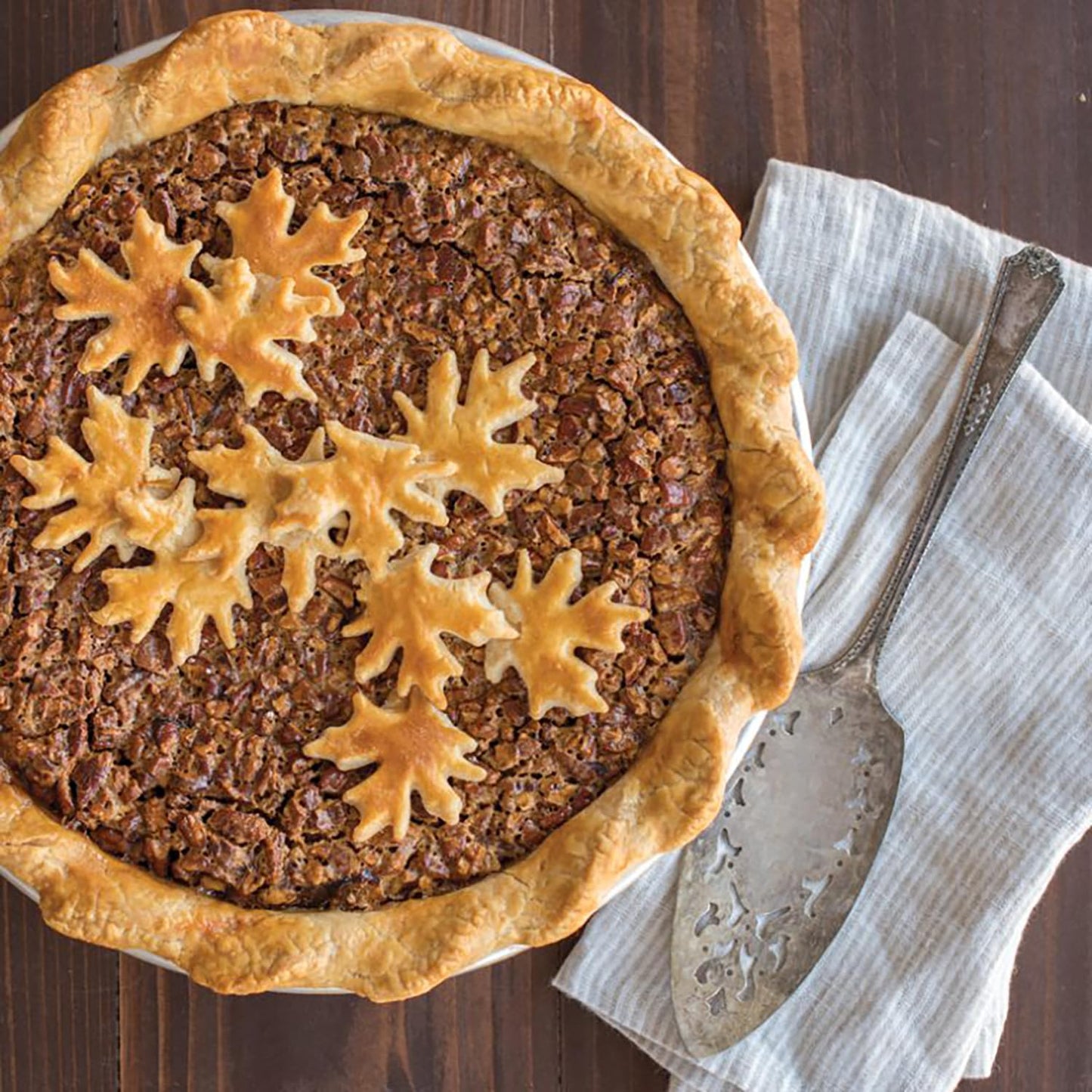 Nordic Ware Naturals High Dome Covered Pie Pan