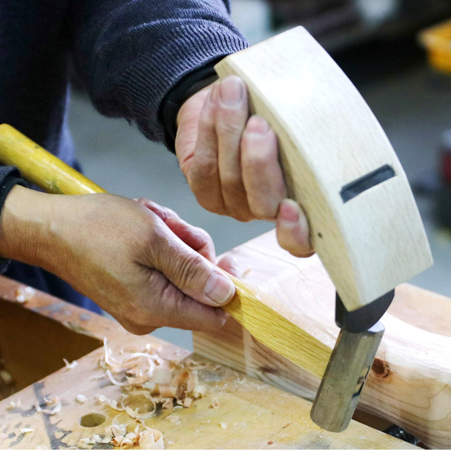 KAKURI Compass Plane 42mm Curved Sole Plane for Woodworking, Japanese Hand Plane KANNA Wood Circular Plane Tool for Smoothing Round Surface, Made in JAPAN