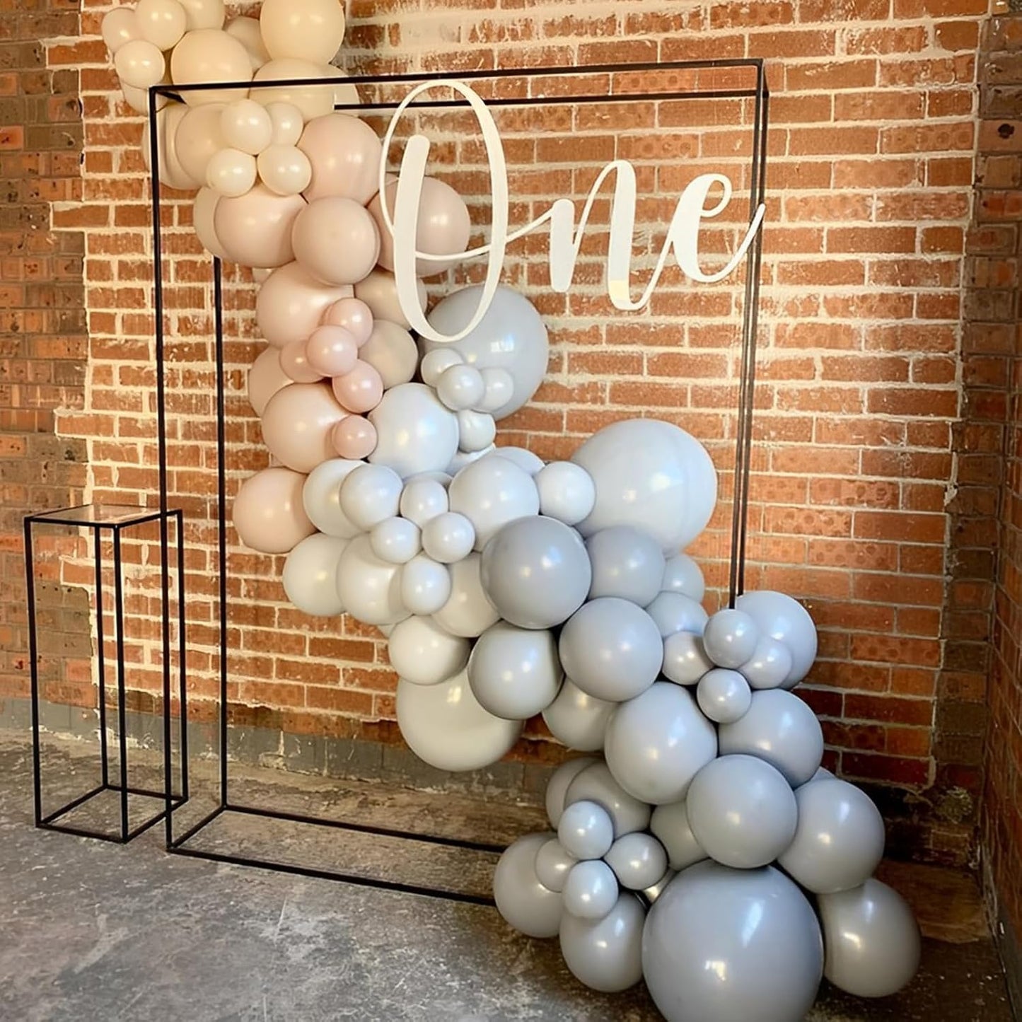 Voircoloria 110pcs Gray Balloons - 12 Inch Grey Latex Party Balloons for Celebrations & Events