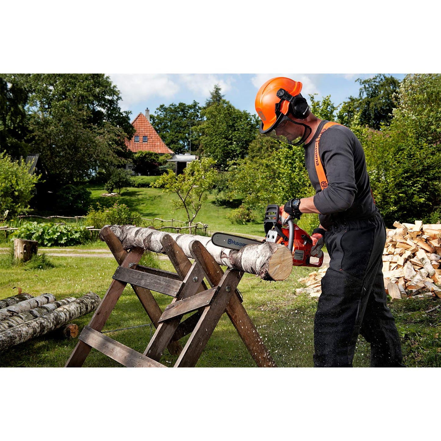 Husqvarna 590091101 Classic Personal Protective Power Kit with Chainsaw Chaps, Forest Helmet and Safety Gloves, Chainsaw Safety Equipment, Gifts for Men