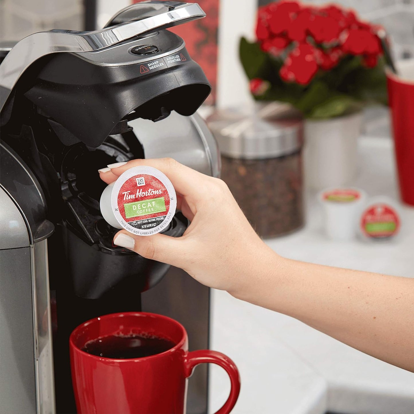 Tim Hortons Decaf Medium Roast Coffee - Single-Serve K-Cup Pods for Keurig Brewers | 24 Count
