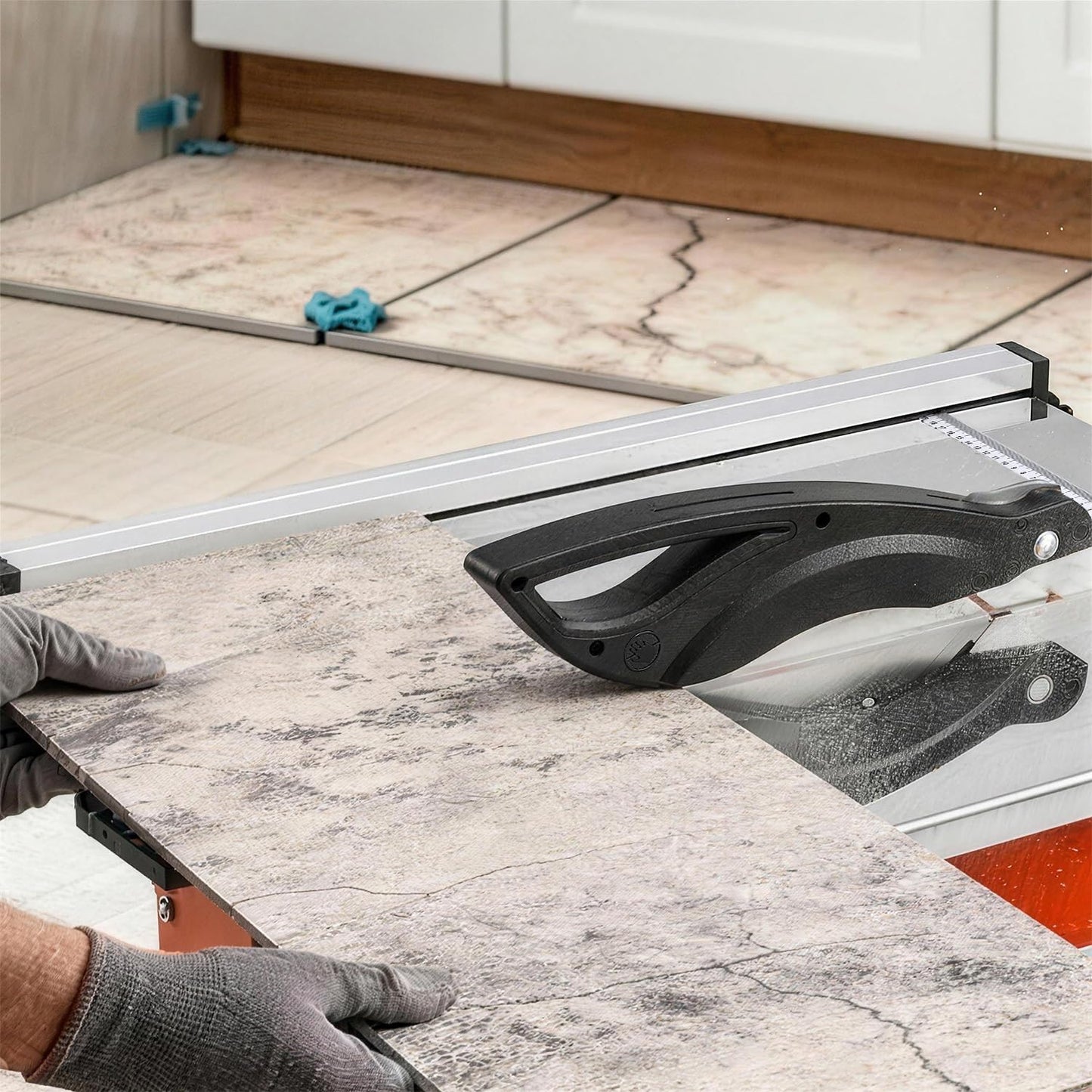 Flyrivergo 900W 8-Inch Wet Tile Saw, Tile Cutter
