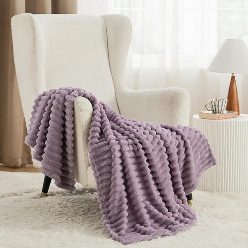 Bedsure GentleSoft Light Purple Fleece Blanket - Super Soft Cozy Twin Blanket for Women | 60x80 Inches