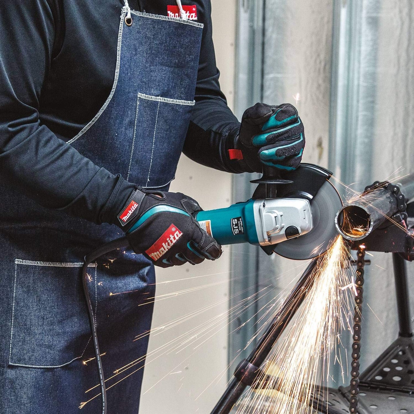 Makita 9566CV 6" SJS™ High-Power Cut-Off/Angle Grinder