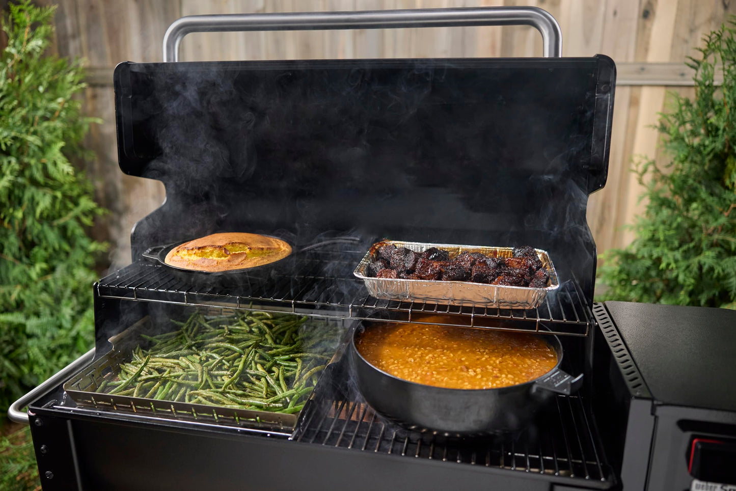 Weber Smoque™ XL 34‑Inch Pellet Smoker, Black – Outdoor BBQ Pellet Grill Up to 500 Degrees with SmokeBoost, SmoqueVent Airflow System & Rapid React PID Temperature Control