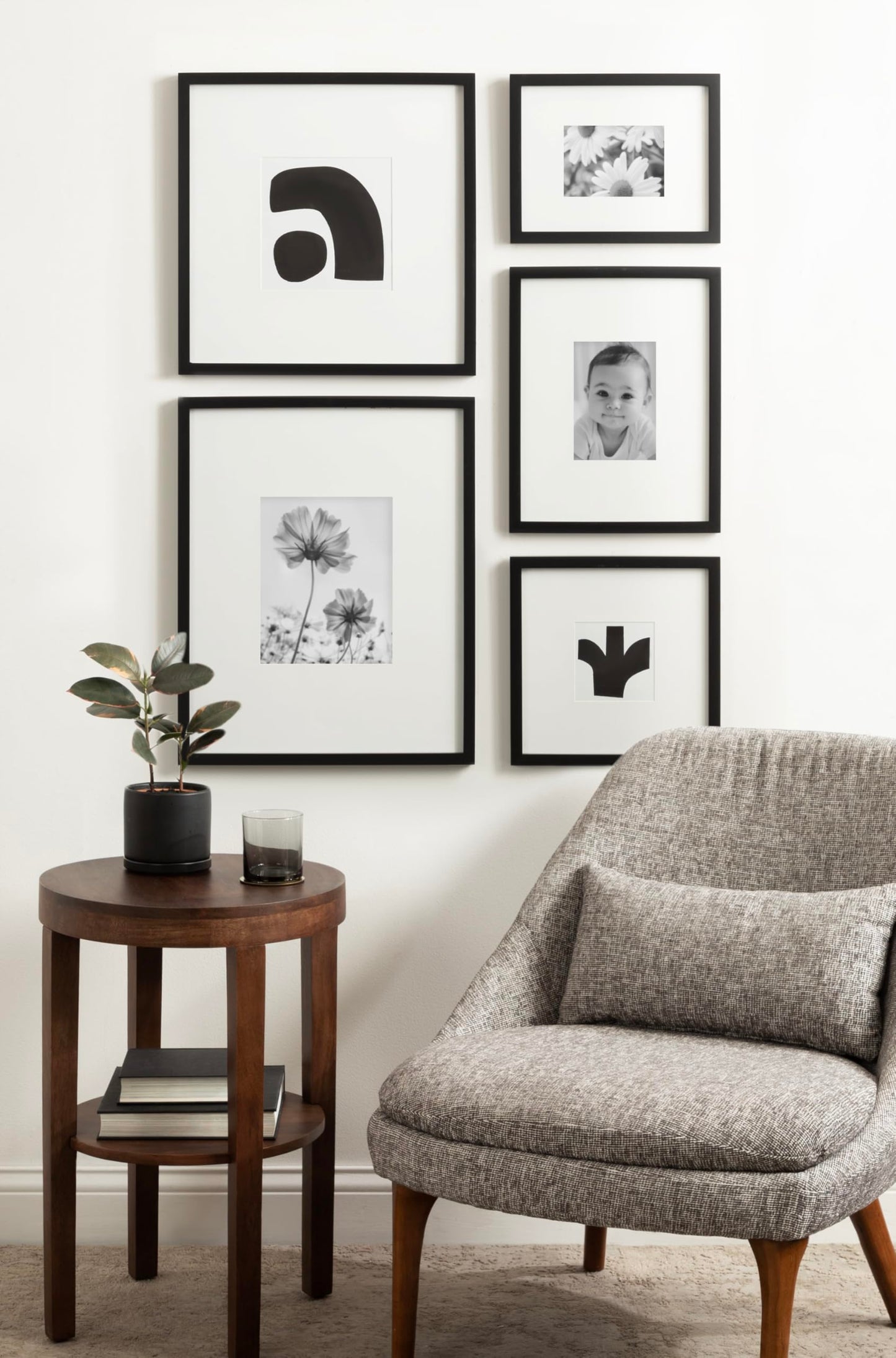 Kate and Laurel Gallery Contemporary Rectangle Picture Frame Set of 5, Varying Sizes, Black, Modern Five-Piece Photo Frames for Gallery Wall Set in Living Room Wall Decor