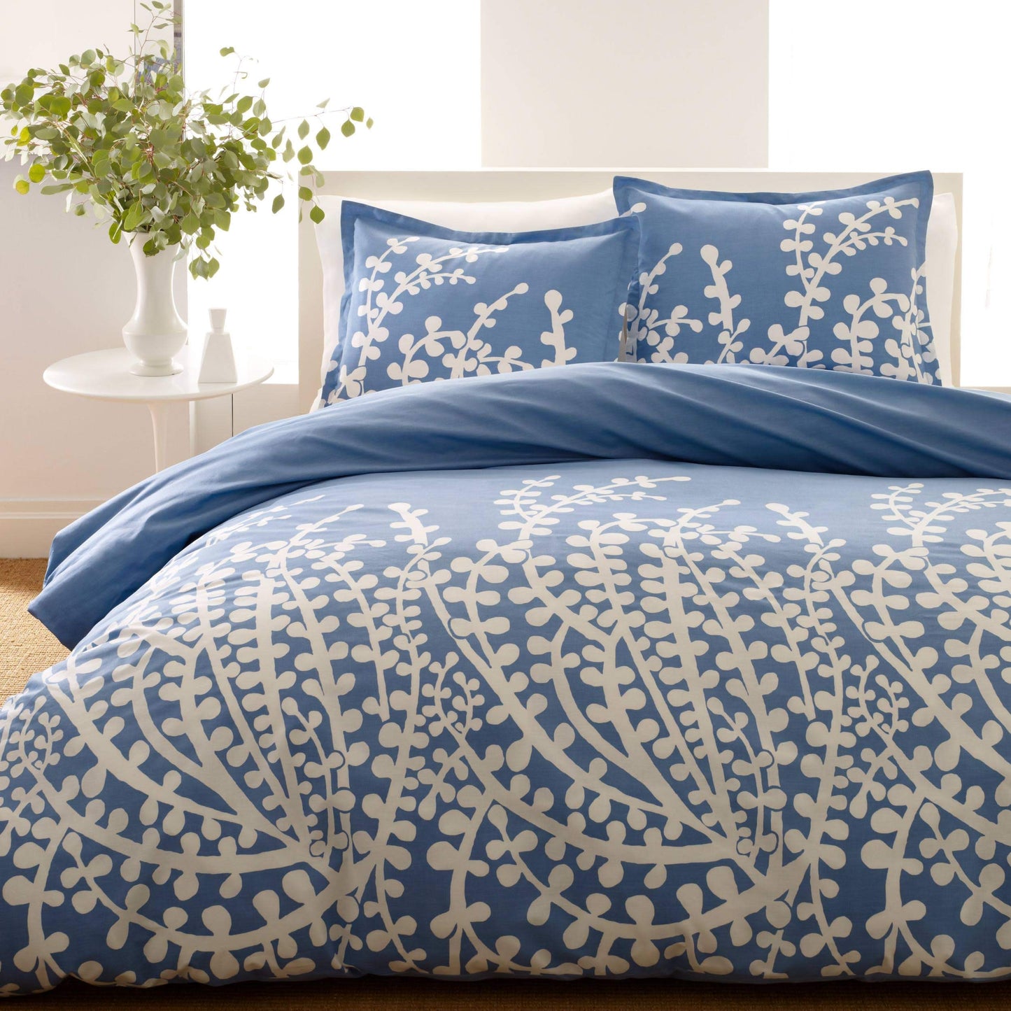 City Scene - King Duvet Cover Set, 100% Soft Cotton Bedding for Year Round Comfort, 3 Piece Bed Set with Matching Pillowcases (Branches Blue)