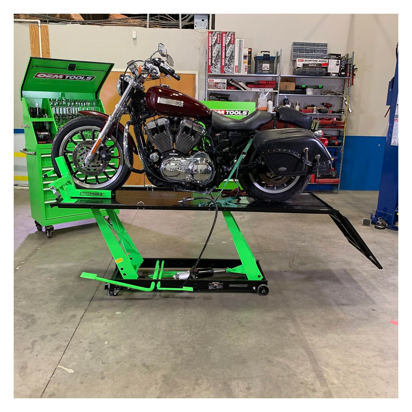 OEMTOOLS 24859 Air Hydraulic Motorcycle Lift, 1000 Lb. Capacity Mobile ATV/Motorcycle Lift Table, Heavy Duty Manual/Pneumatic Jack with Removable Ramp