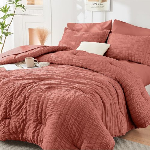 HYMOKEGE Coral California King Comforter Set - 7-Piece All-Season Luxury Bedding Set | Includes Comforter, Sheets & Pillowcases