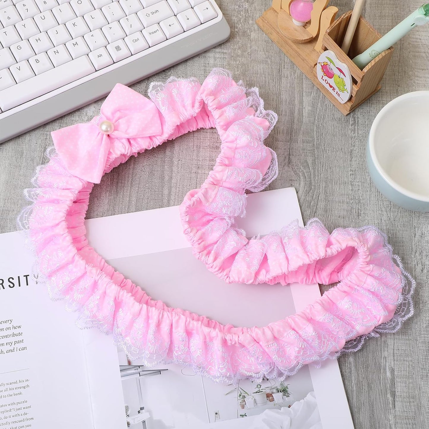 LLOUSSAK 23''-27'' Pink Monitor Cover, Cute Computer Monitor Covers with Bow-Knot, Lace Fabric, Monitor Dust Cover, TV