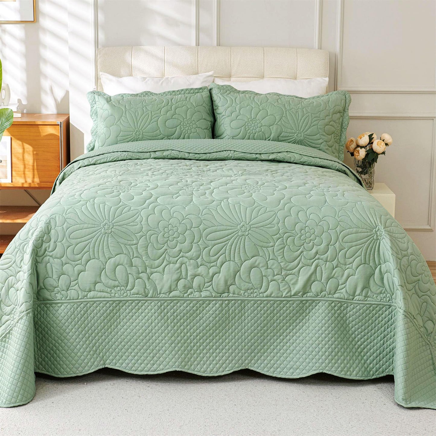 Cmfshape Oversized King Quilt Set Bedspread 128x120-Sage Green California King Quilts 3 PCS-Lightweight Quilted Bedding Extra Large-Floral Coverlet for All Season