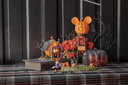 Department 56 Mickey Mouse Water Tower Figurine - Halloween Pumpkintown Accessory, 12.01 Inch, Multicolor
