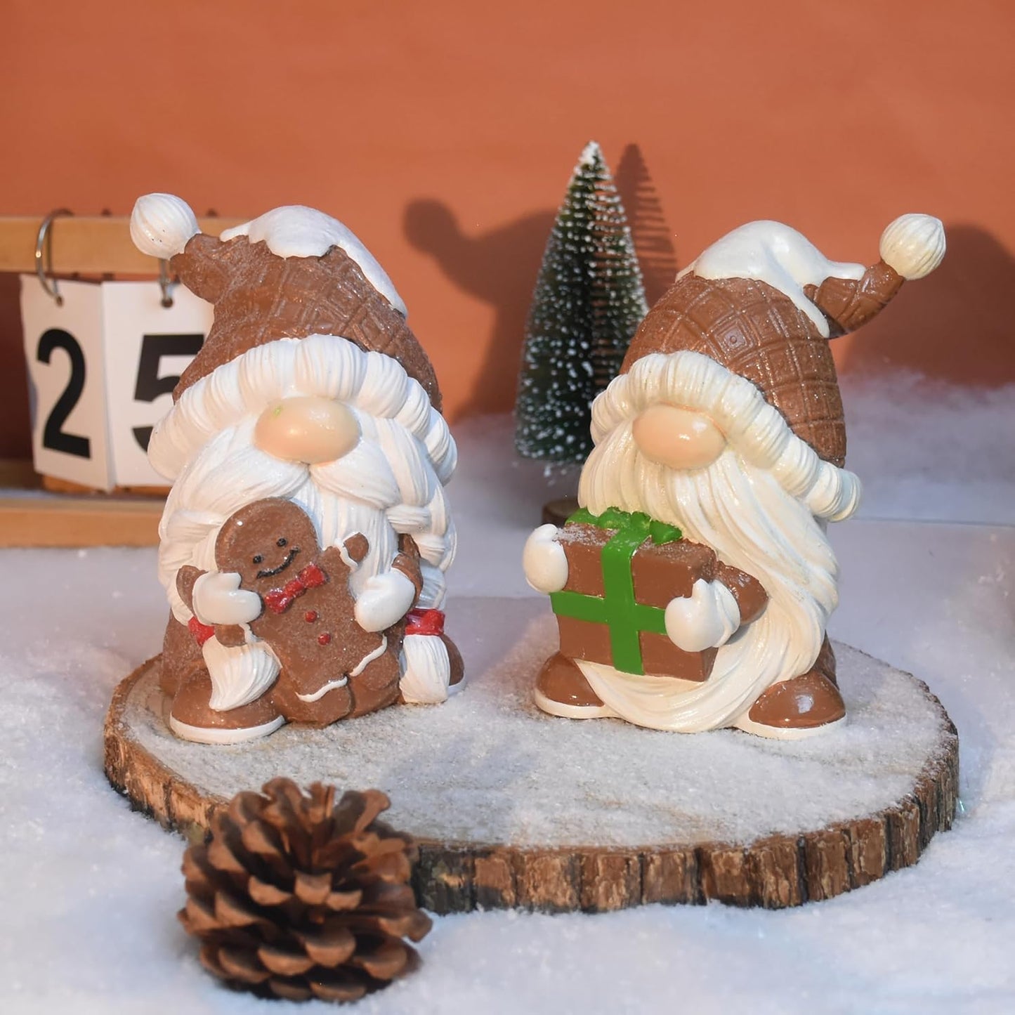 Skiennix Gnome Christmas Decorations - 2Pcs Resin Gingerbread Gnomes Figurines | 4.5 Inch Indoor Table Decor Gifts for Women