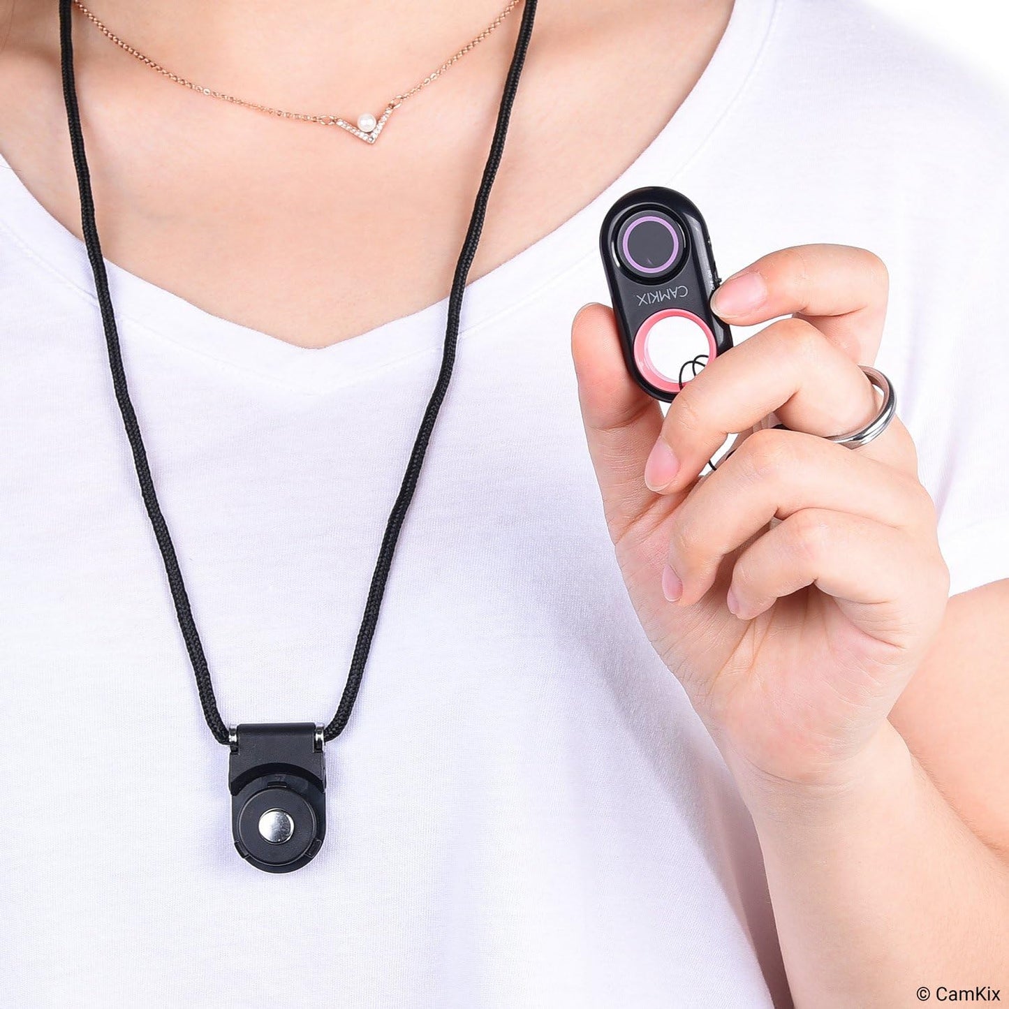 CamKix Camera Shutter Remote Control with Bluetooth Wireless Technology - Works Flawlessly with iPhone/iPad and Android