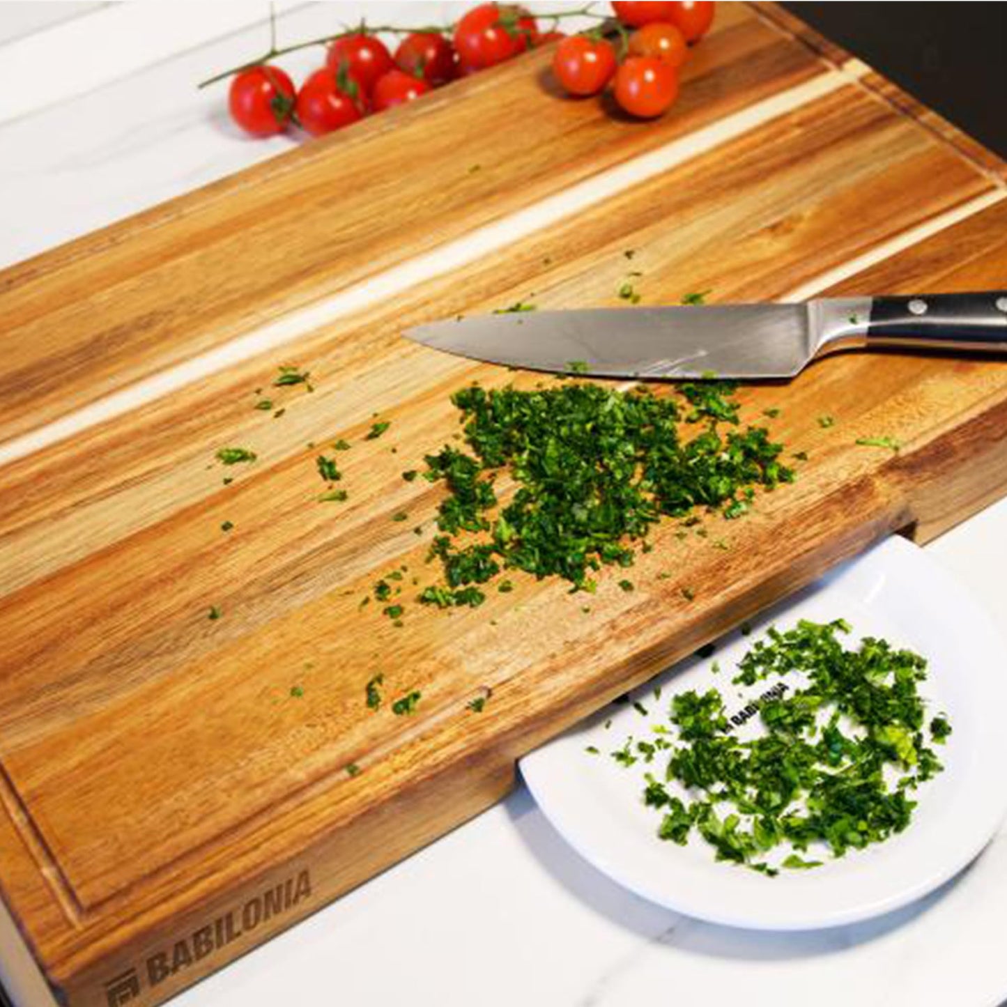 Acacia Cutting Board for Kitchen 19.7 x 12.2 Inch (ExtraThick 1.6") Non Toxic Wood Chopping Board for Meat, Cheese, Wooden Charcuterie Boards with Handle, Hardwood Butcher Block (Oil & Plate Included)