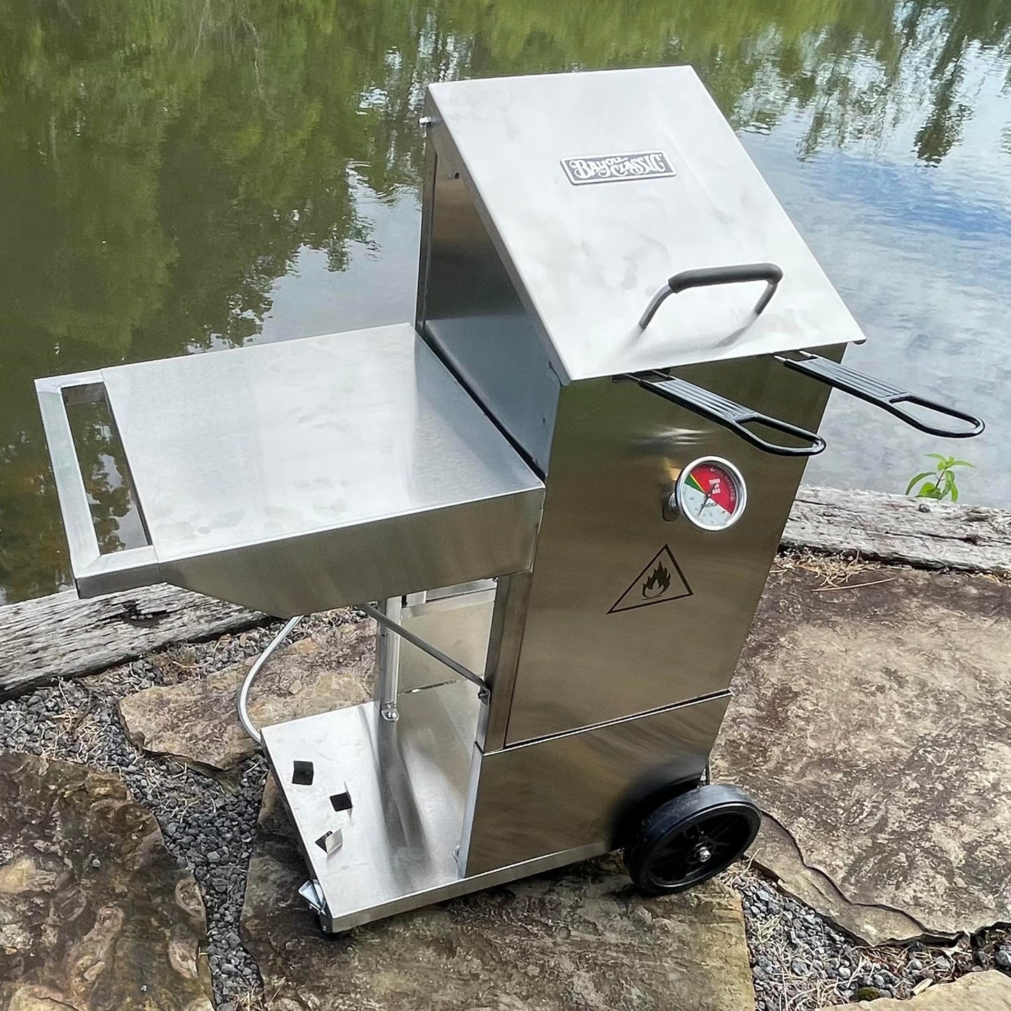 Bayou Classic 700-704 4-gal Stainless Bayou Fryer with Cart Includes 2 Stainless Mesh Baskets Fry Thermometer Drain Valve High Pressure Regulator w/ 48-in Stainless Braided LPG Hose