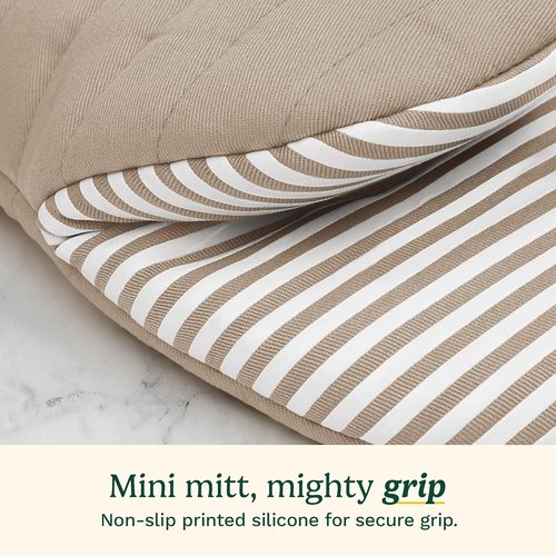 Cuisinart Mini Oven Mitts - Heat-Resistant 5.5” x 8” Kitchen Mitts with Non-Slip Silicone & Cotton Filling