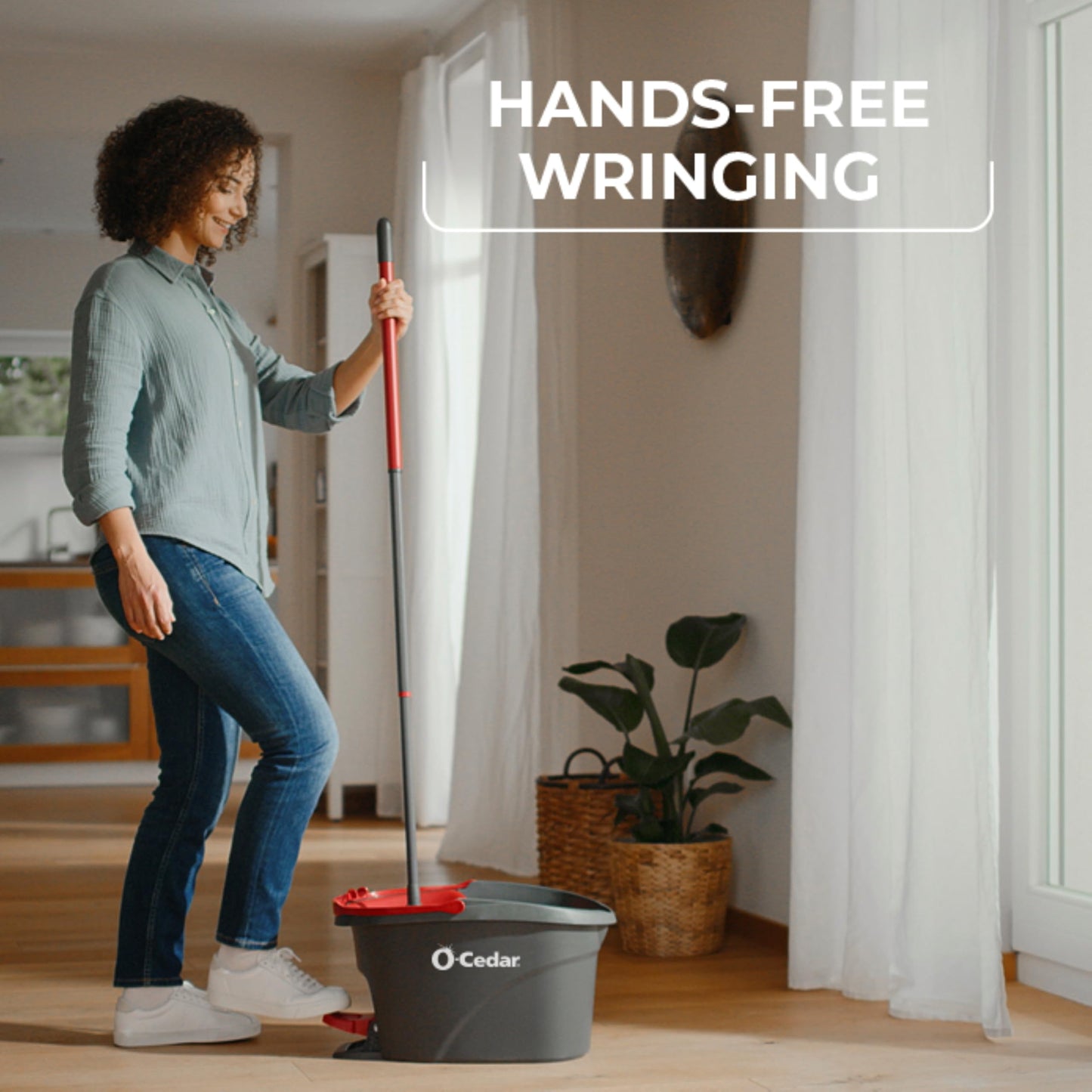 O-Cedar Easywring Microfiber Spin Mop & Bucket Floor Cleaning System + 3 Extra Refills (4 Refills Included)