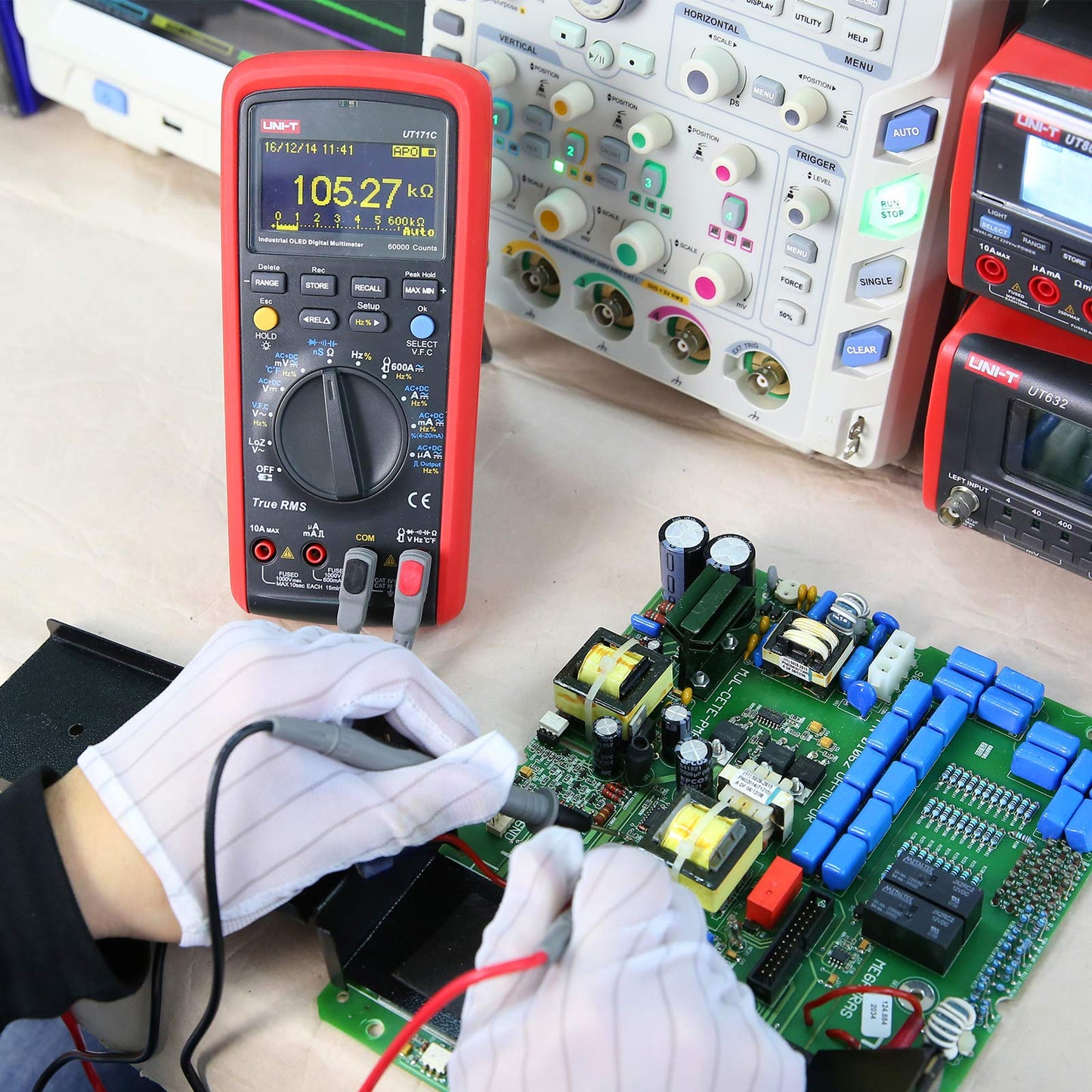 UNI-T Industrial Digital Multimeter UT171C, True RMS 60,000 Counts Square Wave Output LOZ (ACV) Data Storage AC DC Volt Current Ohm Admittance Capacitance Frequency Temperature Diode Continuity NCV