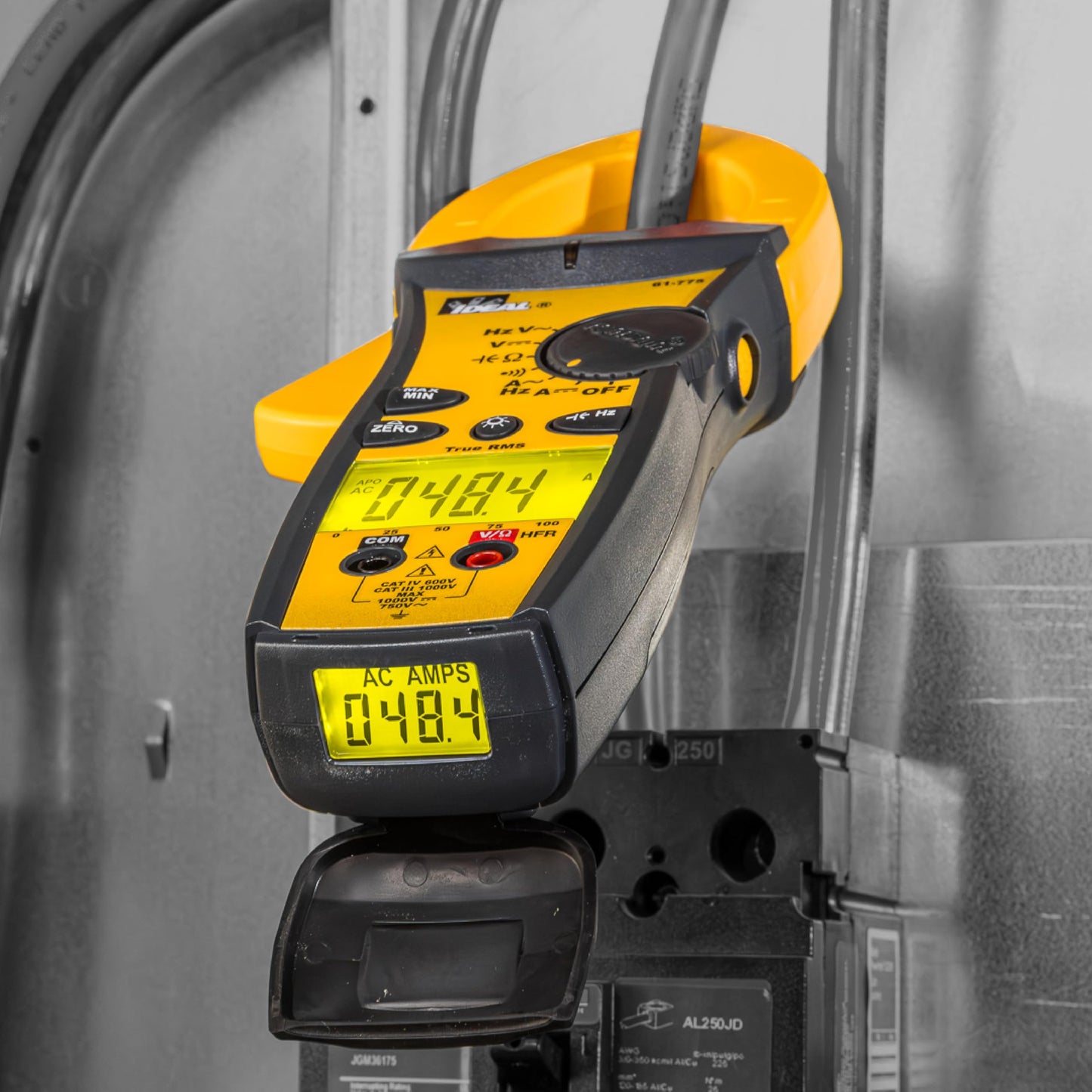 IDEAL INDUSTRIES INC. 61-775 1000 Amp TightSight Clamp Meter AC/DC with TRMS, True RMS Current and Voltage, CATIII for 1000V, CATIV for 600V