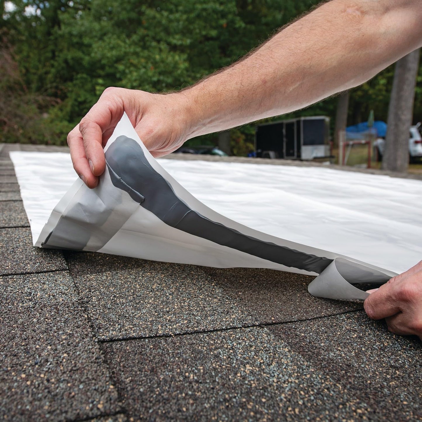 PIG Self-Adhesive Roof Tarp – White – 10’ x 10’ – PMB30601