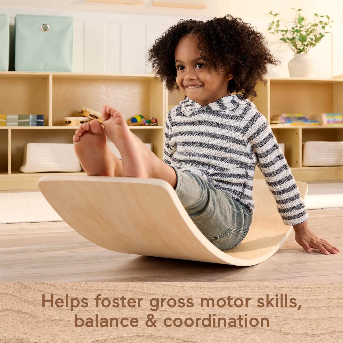 Fisher-Price Wood Montessori Toy Rockin' Balance Board, American Montessori Society Seal of Excellence, 31.7-Inch Wooden Motor Skills Learning Activity for Kids Ages 3+ Years (Amazon Exclusive)
