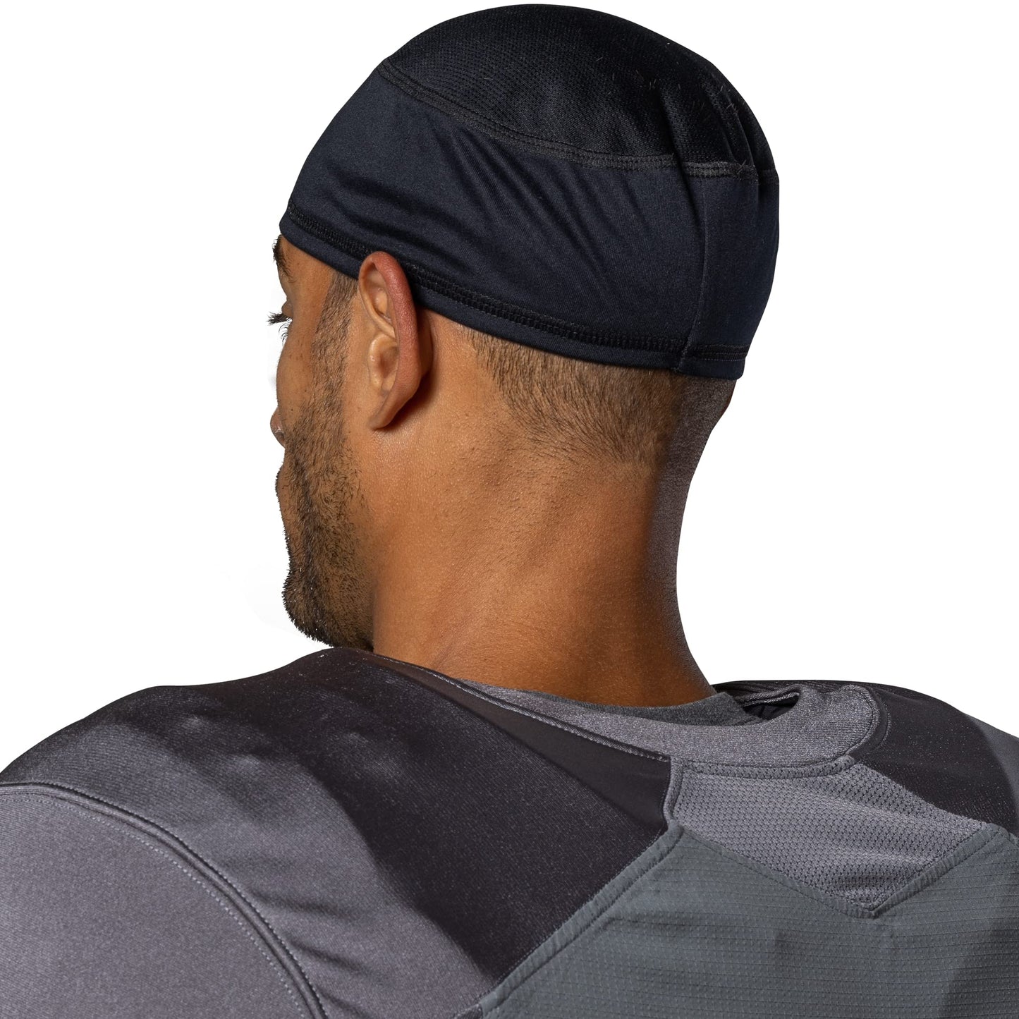 Under Armour Unisex Football Skull & Wave Cap, Cooling Helmet & Hair Cap with 4-Way Stretch & Elastic Fabric, OSFA, Black