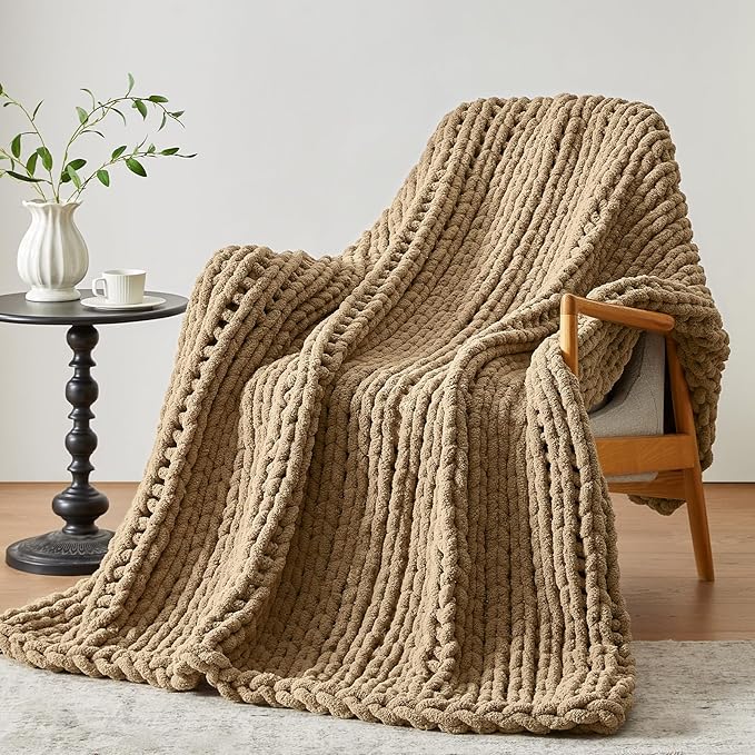 Negwoo Chunky Knit Throw Blanket, 40''*50'' Knitted Throw Chenille Yarn for Bed Couch, Handmade Light Brown Crochet Big Thick Blanket, Machine Washable Cute Comfy Blanket for Home Decor