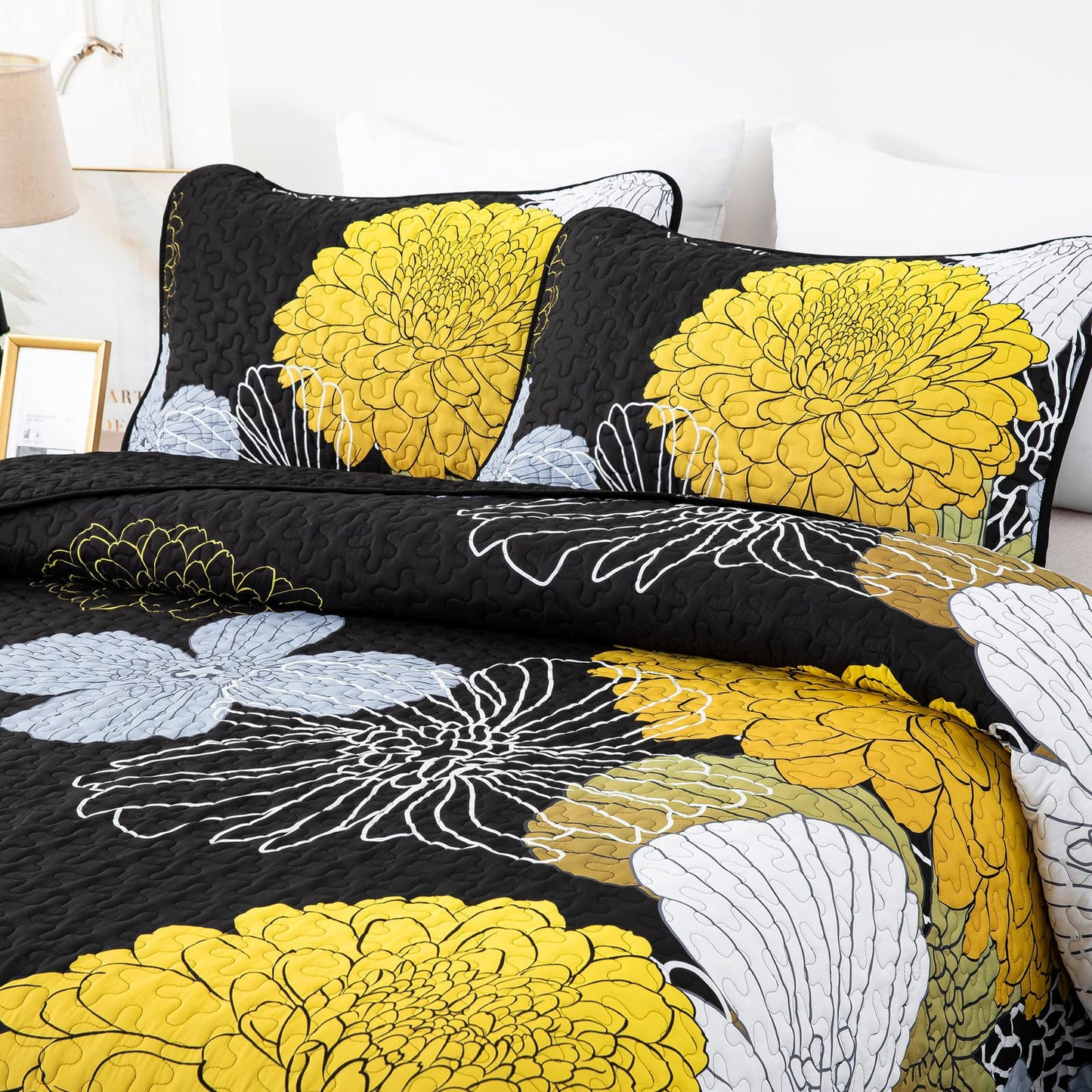Yellow Floral Quilts California King Size Coverlet Set - 3 Pieces Lightweight Black Cal King Bedspread with 2 Pillowcases - All Season Soft Microfiber Reversible Bedding Quilt Set (Yellow/Black)