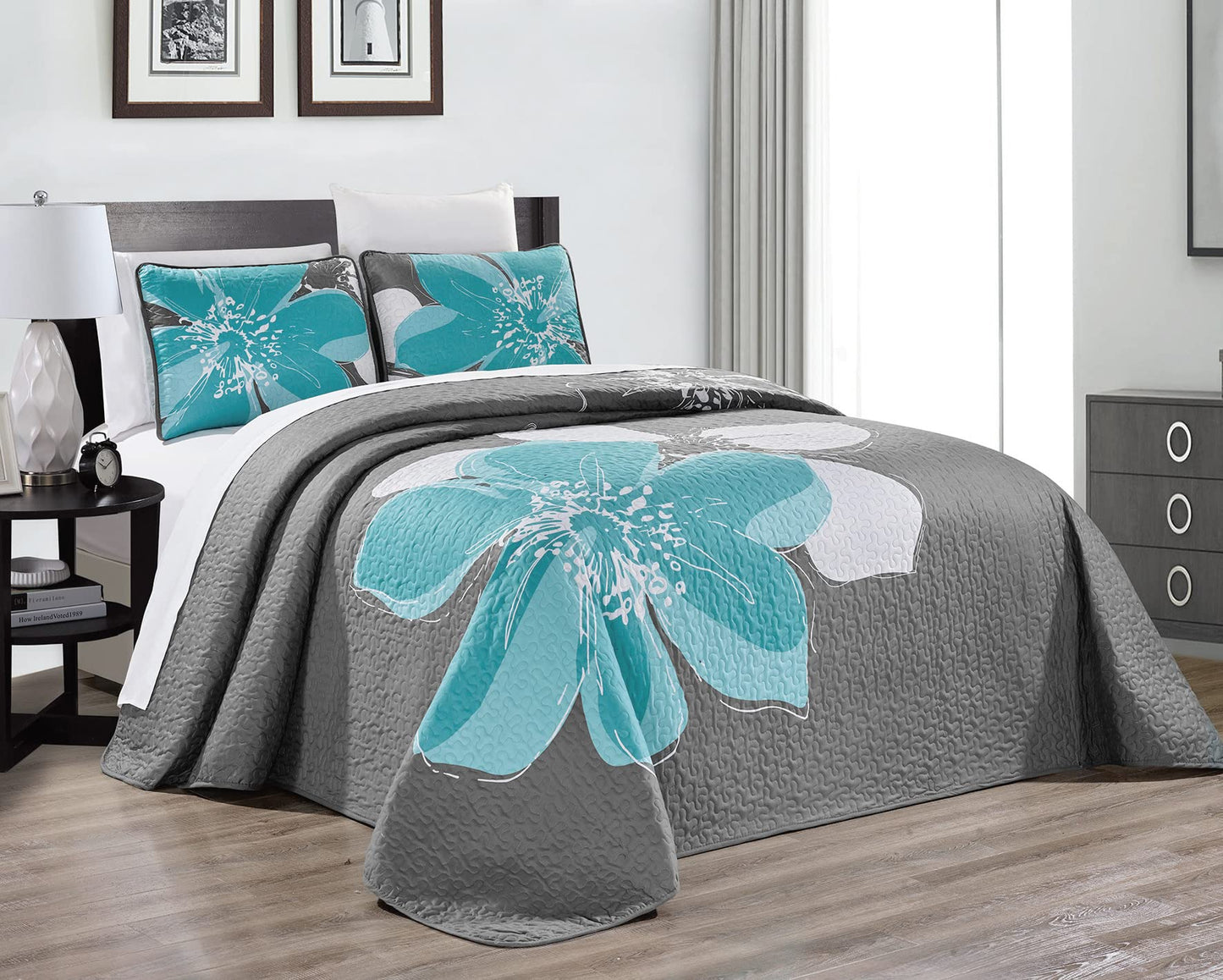 Masterplay 3-Piece Fine Printed Oversize (115inch X 95inch) Quilt Set Reversible Bedspread Coverlet King Size Bed Cover (Aqua Blue, Grey, Hibiscus), Pale Blue, Grey, Paisley, Oversize King