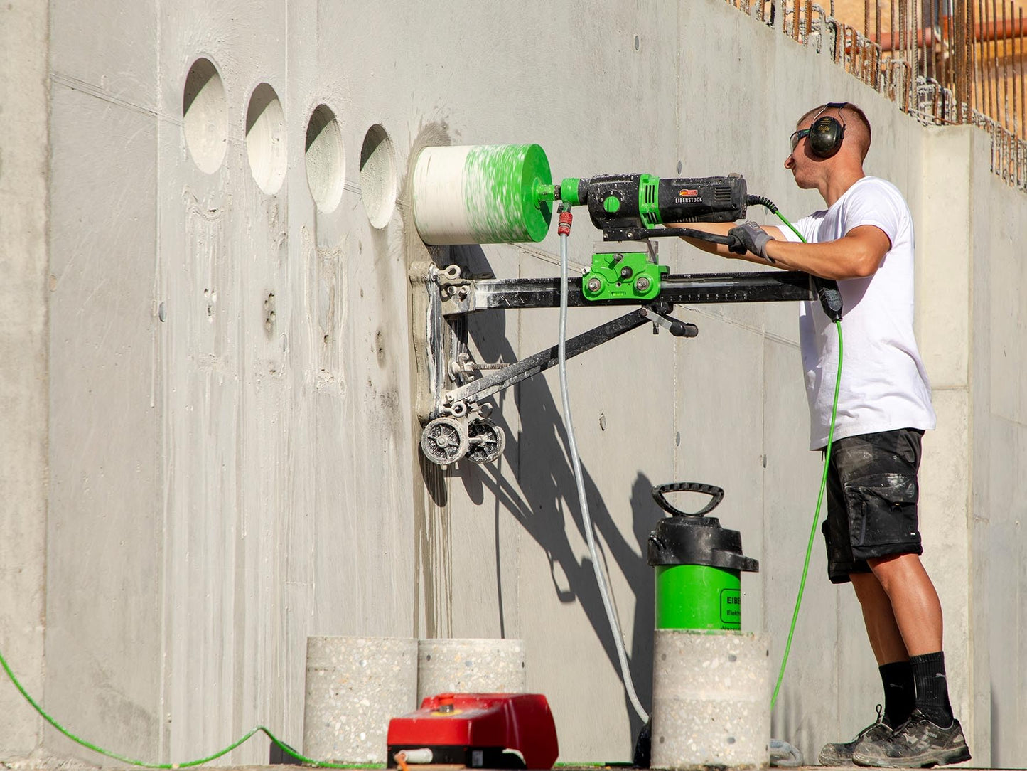 CS Unitec | EBM 352/3 PSV | Diamond Core Drill Motor with Vacuum & Anchor Stand for Reinforced Concrete. High Torque, 20 Amp, Drilling Capacity up to 14” Diameter (with Spacer) – Made in Germany