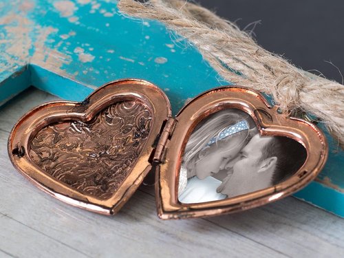 Cottage Garden Petite Locket Music Box - Distressed Teal Plays Amazing Grace