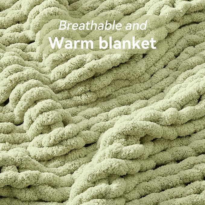 Negwoo Chunky Knit Throw Blanket, 30''*40'' Knitted Throw Chenille Yarn for Bed Couch, Handmade Light Green Crochet Big Thick Blanket, Machine Washable Cute Comfy Blanket for Home Decor