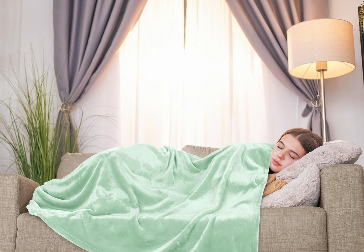 Utopia Bedding Fleece Blanket - Ultra Soft Mint Green Twin Size (60x80 Inches) | Cozy All-Season Microfiber Decor