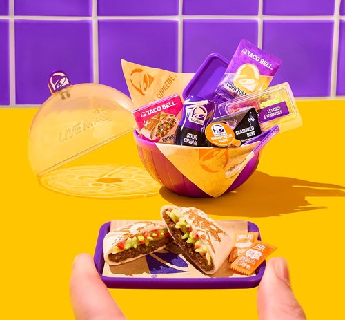 MGA's Miniverse Taco Bell Mini Collectibles - DIY Resin Replica Food, Blind Pack, Ages 8+