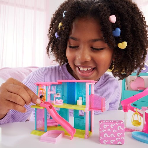 Barbie Mini Dreamhouse Dollhouse Set - Surprise 1.5-Inch Doll, Furniture, Elevator & Pool