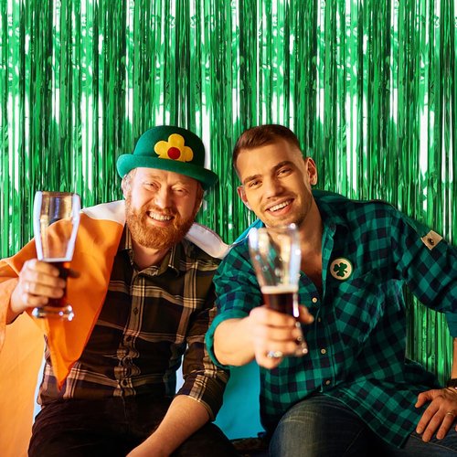 Green Streamers Backdrop by [Brand Name] - Jungle Party Decorations | Foil Fringe Curtains for Birthdays