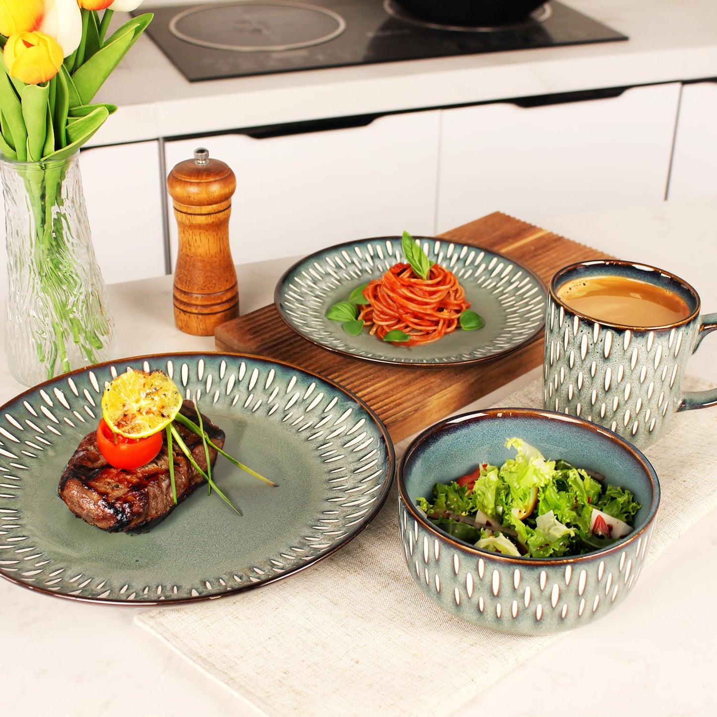 jinsongdafa 10.6-Inch Porcelain Plates Set, for Appetizer, Dinner Plates, Salad, Dessert, Snacks, Serving Plate Set of 4, Microwave and Dishwasher Safe, apply Home, Restaurant