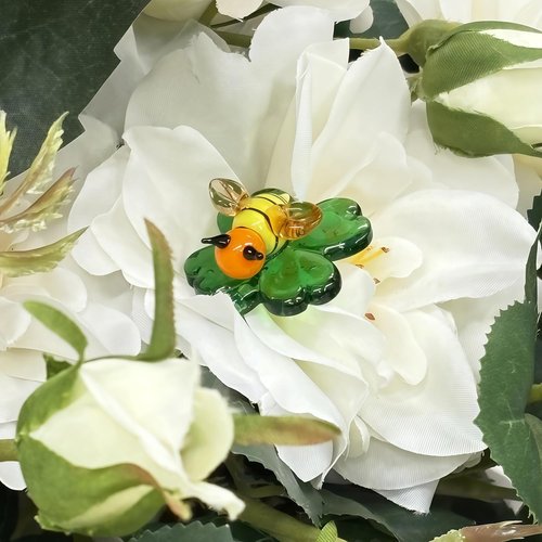Colorful Glass Insects by 3Ca3s1 - Handmade Miniature Animal Figurines, 3pcs, Green & Red