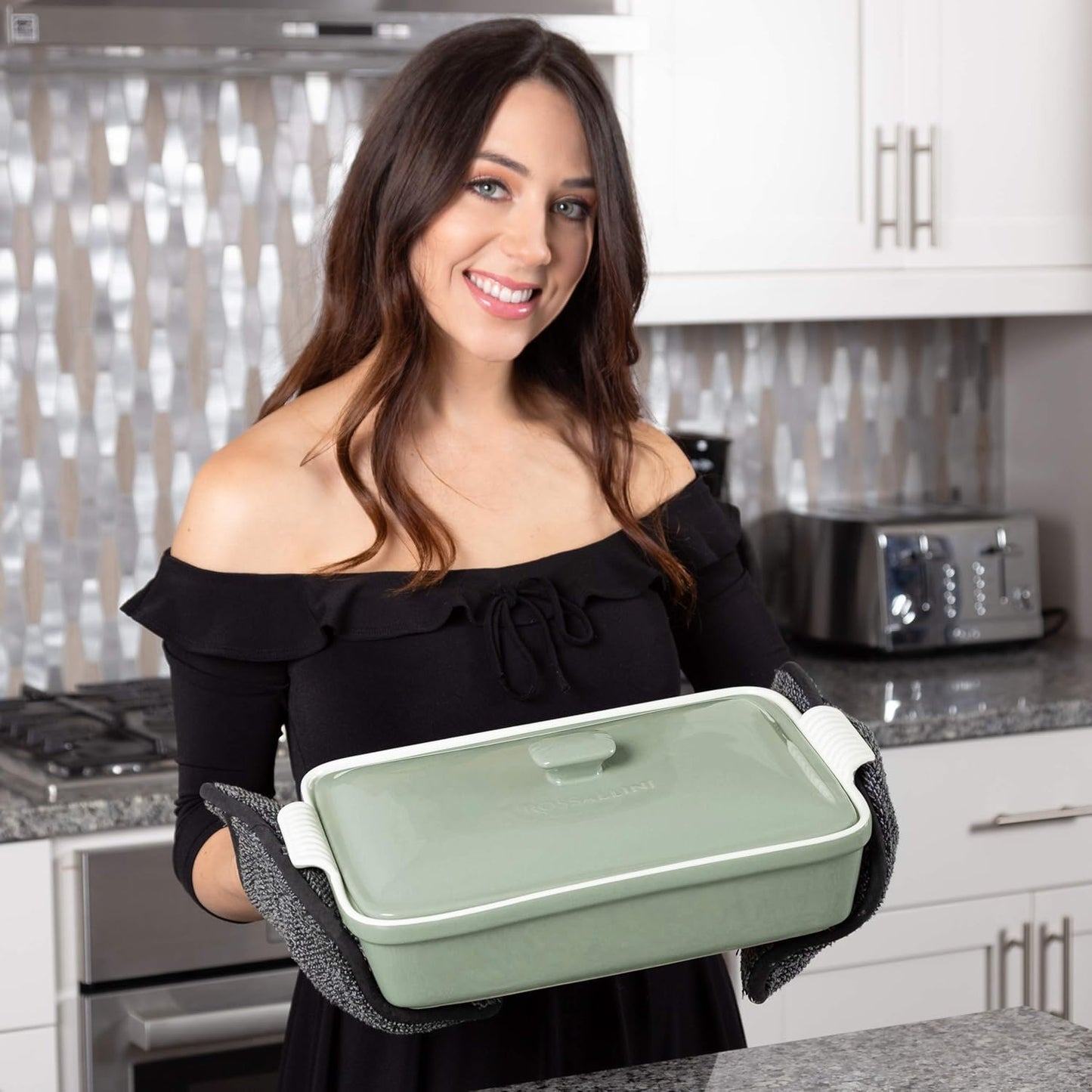 ROSSALLINI Stoneware Casserole Dish - Extra Large 4.23 Quart Bakeware Set with Lid | 13 x 9 Inch, Verde Salvia