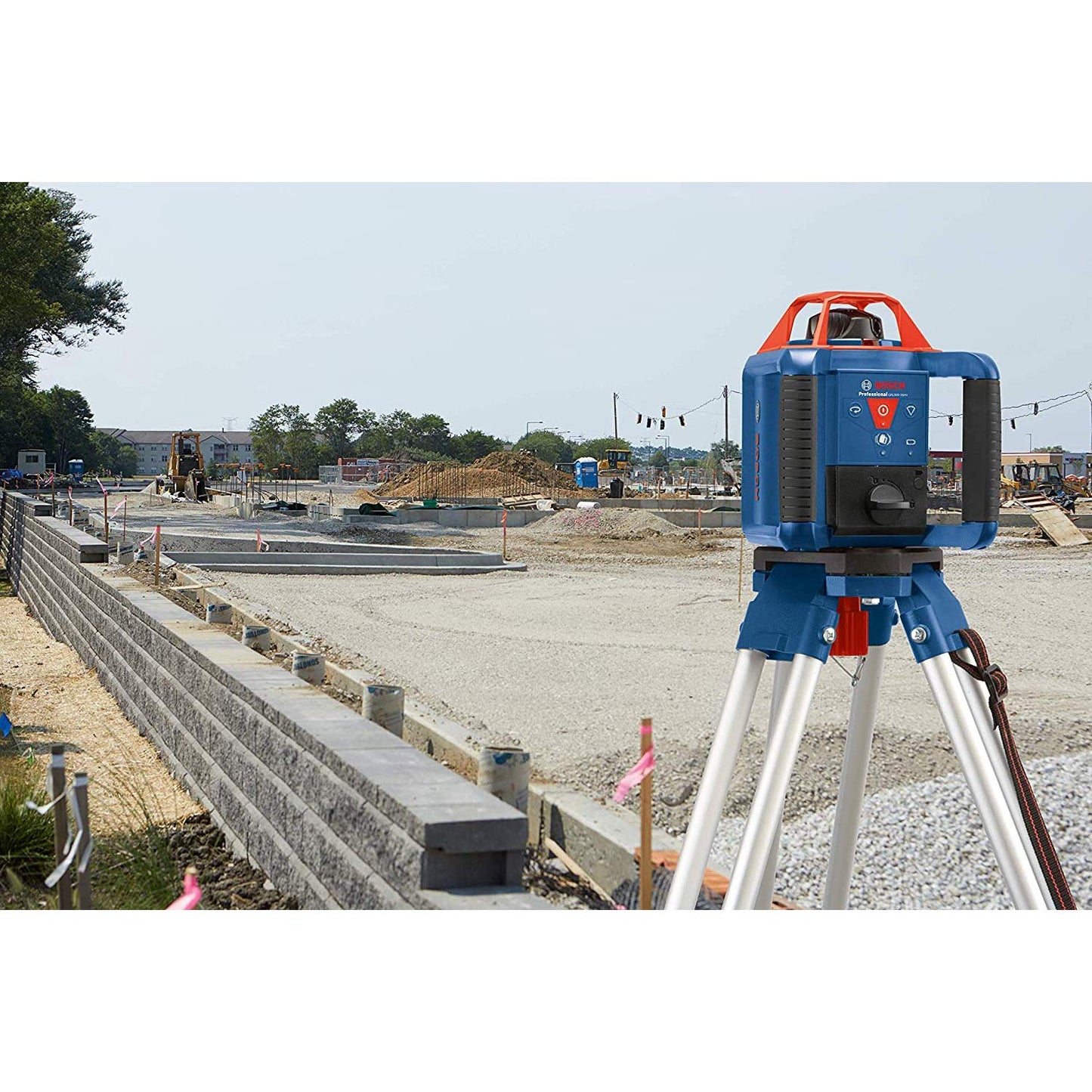 BOSCH GRL900-20HVK REVOLVE Self-Leveling Horizontal/Vertical Rotary Laser Kit, Includes Tripod, Grade Rod, Receiver, 2 D Batteries, Carrying Case, & Accessories