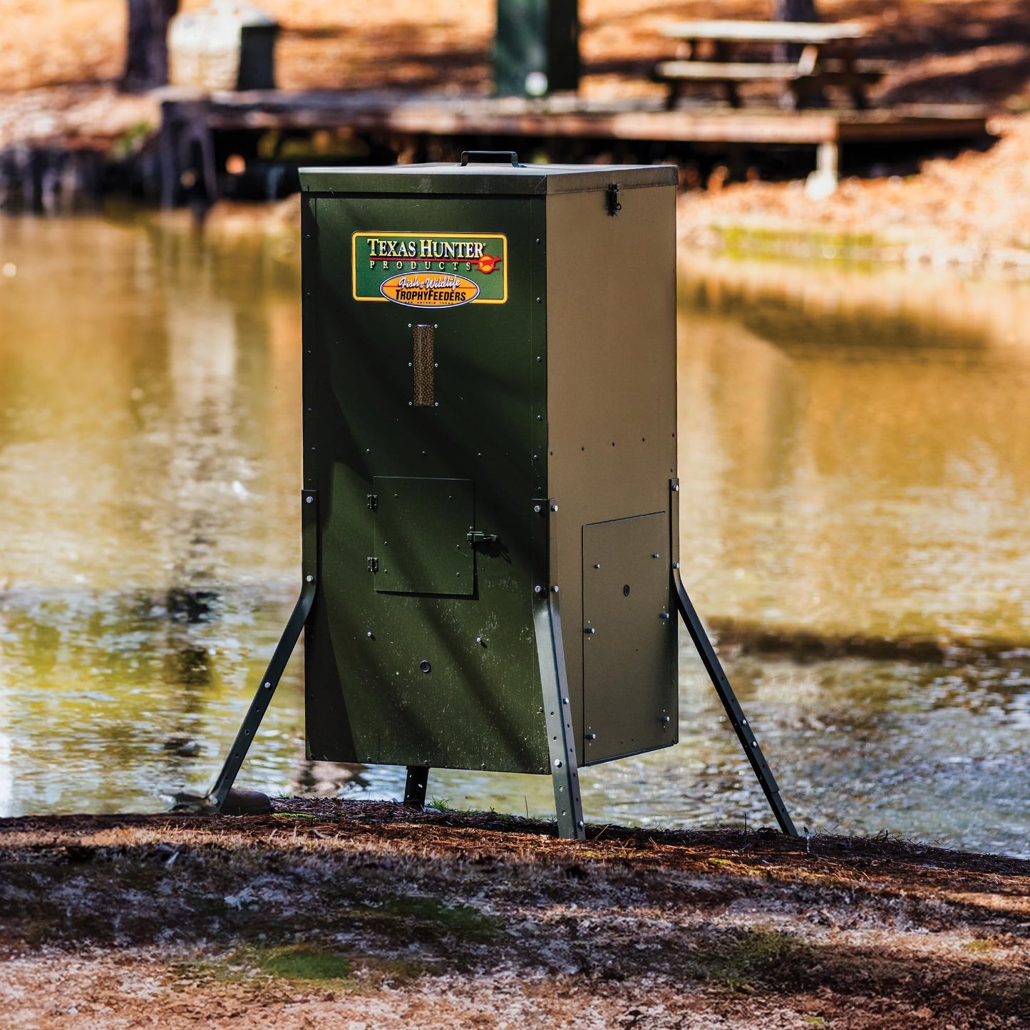 Texas Hunter Directional Fish Feeder w/Adjustable Legs - 175 lb. Fish Feed Capacity - Model DF300AL